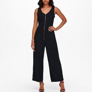 NWT Wearables Black Sleeveless Jumpsuit Romper Zip Up Zipper Size Small